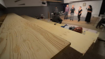 Το Θέατρο Κάτω χορηγεί υποτροφία