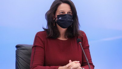 Κεραμέως: «Δεν νοείται να είναι κανείς στο σχολείο χωρίς μάσκα»
