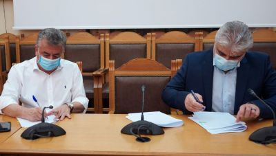 Ευχές Αρναουτάκη στον Νεκτάριο Ταβερναράκη