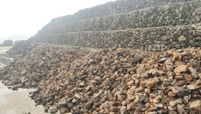 Ηράκλειο: Επίσκεψη του Αντιπεριφερειάρχη σε οδικά έργα 