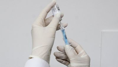 Στην φόρα βγήκαν κατά λάθος οι τιμές των εμβολίων κορωνοϊού