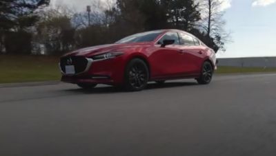 Παρουσίαση του 2021 Mazda 3 GT Turbo AWD - Δοκιμή από τον Cargoura (βίντεο)