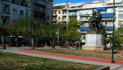 Η «άλλη» Χρυσή Αυγή Κασιδιάρη-Λαγού και η πλατεία Βικτωρίας