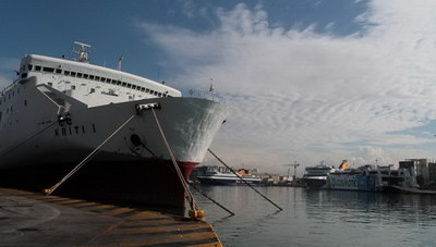 24ωρη απεργία στα πλοία 