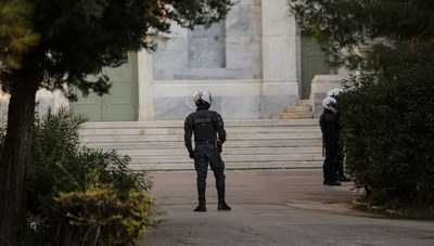 «Αντισυνταγματική η καθολική απαγόρευση συναθροίσεων»