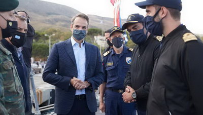 Στην Σούδα ο Κυριάκος Μητσοτάκης για το υποβρύχιο «Κατσώνης»
