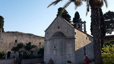 Στη Μονή Αρετίου, σε μια μοναδική τοποθεσία στην Κρήτη (φωτογραφίες)