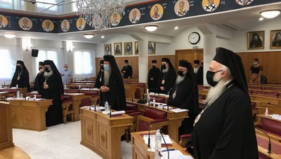 Με μάσκες οι Μητροπολίτες στην πρώτη Συνεδρία της Διαρκούς Ιεράς Συνόδου