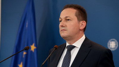 Πέτσας για Ερντογάν: Ή αποκλιμάκωση ή κυρώσεις