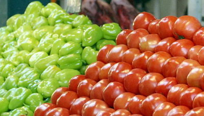 Γιατί εκατοντάδες τόνοι κηπευτικών προωθούνται σε Δομές της Κρήτης