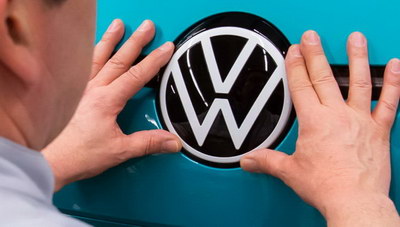 Αλλάζουν ηνία στην ηγεσία της μεγάλης αυτοκινητοβιομηχανίας