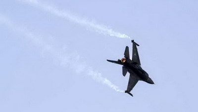 Μπαράζ τουρκικών παραβιάσεων πάνω από το Αιγαίο