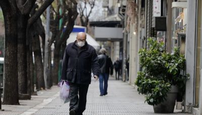 Α. Βατόπουλος: Με μάσκες όλο το 2021- Πότε είναι πιθανό το άνοιγμα της εστίασης