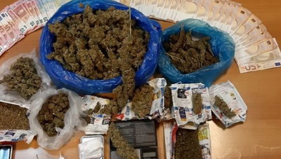 Τους πέρασαν «βραχιολάκια» γιατί είχαν στην κατοχή τους ποσότητα ναρκωτικών και όχι μόνο