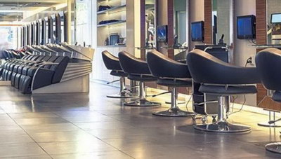 Ψαλίδια, αντισηπτικά και μάσκες: Η επόμενη μέρα σε κομμωτήρια και Κέντρα Αισθητικής -