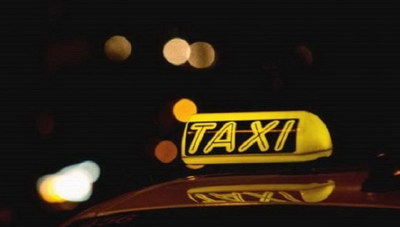 Η μείωση του ΦΠΑ στο 13% στις μεταφορές αφορά και τα ταξί