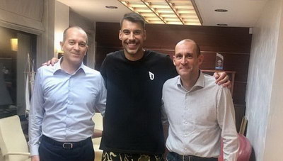 Και επίσημα στον Ολυμπιακό για έναν ακόμα χρόνο ο Πρίντεζης!