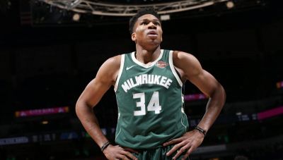 Ο Γιάννης άγγιξε το triple double, αλλά οι Μπακς έχασαν