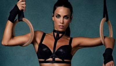Η Κατερίνα Στικούδη πιο «καυτή» από ποτέ (βιντεο)