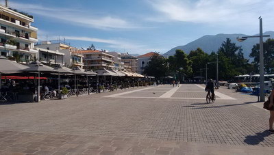 Πεζόδρομοι και παραλία στην Καλαμάτα βάζουν τα «γυαλιά» στο …Ηράκλειο!