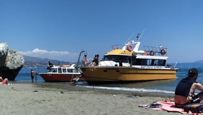 Πρέβελη: Γέμισε κόσμο η παραλία και... πανωλαδιές η θάλασσα  απογοητεύοντας λουόμενους