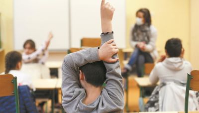 Άνοιγμα σχολείων - Self test: 200 μαθητές και εκπαιδευτικοί θετικοί στον κορωνοϊό