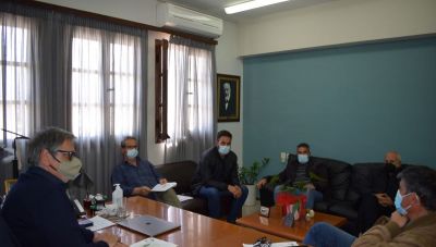 Τοποθέτηση απινιδωτών σε επίκαιρα σημεία του Δήμου Αγίου Νικολάου