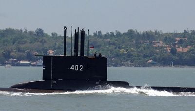 Οι ΗΠΑ βοηθούν στις έρευνες για το χαμένο υποβρύχιο στην Ινδονησία