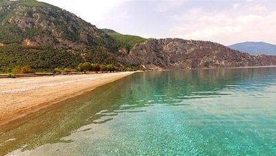 Σκούπα στα θαλάσσια απορρίμματα σε επτά ελληνικά νησιά  
