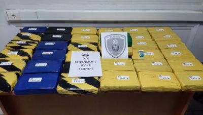 Κόρινθος: Εντοπίστηκε πλοίο με 46 κιλά κοκαΐνης