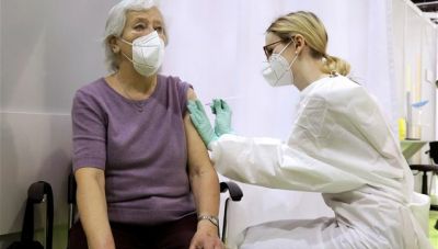 Γερμανία: Επιστροφή στην κανονικότητα για όσους εμβολιάζονται