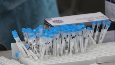 Έφτασαν 1 εκ. self tests στην Ελλάδα - Από Τετάρτη η διάθεση τους