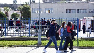 Με self test για μαθητές και εκπαιδευτικούς ανοίγουν τα Λύκεια σε όλη την χώρα