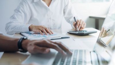 Χιλιάδες αιτήσεις επιχειρήσεων για το πρόγραμμα 