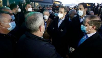 Παρουσία Μητσοτάκη βγήκαν τα πρώτα  λεωφορεία στους δρόμους της Αθήνας