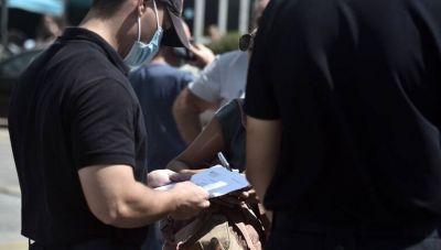 Αλλοδαπός ταξίδεψε στο Ηράκλειο με ένα σωρό πλαστά και κλεμμένα έγγραφα