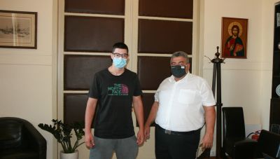 Συνάντηση Αντιπεριφερειάρχη Χανίων με τον Κωσταντίνο Κλωθάκη, αθλητή της άρσης βαρών