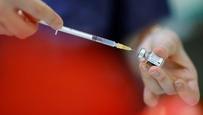 Γ. Ατσαλάκης: Οι ανεμβολίαστοι κινδυνεύουν από βαριά νόσηση 9 φορές περισσότερο από τους εμβολιασμένους