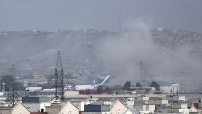 Αφγανιστάν: Τουλάχιστον 13 νεκροί από την έκρηξη στο αεροδρόμιο της Καμπούλ