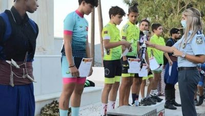 Ποδηλάτες όλων των ηλικιών στα 