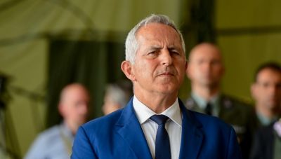 Κυβερνητικές πηγές για Αποστολάκη: Eκείνος ζήτησε να γίνει υπουργός