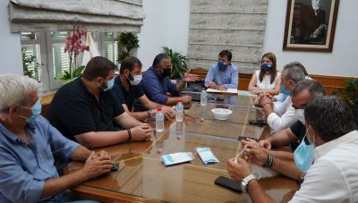 Συνάντηση Ν. Συριγωνάκη με την Οργάνωση Ελαιουργών-Αμπελουργών Κρήτης για τις καταστροφές λόγω καύσωνα