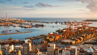 Αναστέλλεται η απεργία στο λιμάνι του Πειραιά
