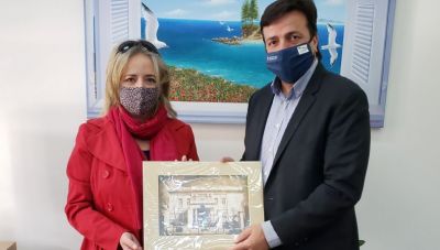 Στην Περιφέρεια Κρητης η Αναπληρώτρια Πρέσβης της Μεγάλης Βρετανίας