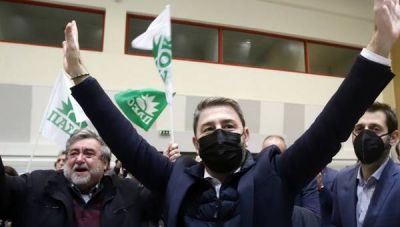 Ο Ανδρουλάκης αποφασίζει για τους 5 της γραμμής κρούσης στη Βουλή-Τα σενάρια και η ονοματολογία