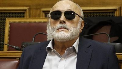 Ανυποχώρητος ο Κουρουμπλής μετά τη διαγραφή του