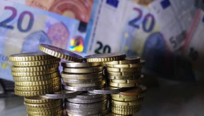 Έκτακτο βοήθημα: Πότε θα πληρωθεί στους δικαιούχους
