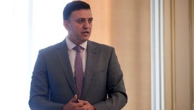 Κικίλιας: Μύκονος και Σαντορίνη να γίνουν μοντέλα βιώσιμης τουριστικής ανάπτυξης