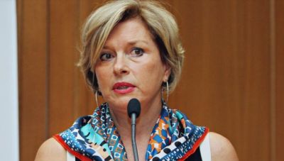 Μίνα Γκάγκα: To εμβόλιο καλύπτει την Όμικρον- Συνεχίζεται η πίεση στο ΕΣΥ