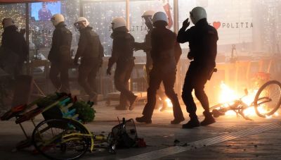Ηράκλειο: Επεισόδια με τραυματισμούς και προσαγωγές-Ξύλο και πετροπόλεμος μπροστά σε γυναίκες και παιδιά